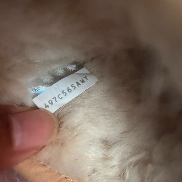 🎉HOST PIC🥳UGG Coquette Mongolian Slipper Shoes 8 - Picture 6 of 6